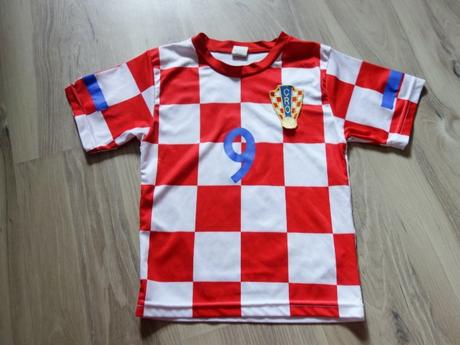 Futbalové tričko, 104