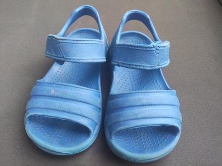 Modré gumené sandálky, 25