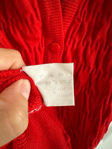 Červený vlnený kardigan, m