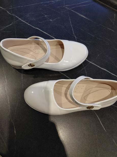 Topánky na prijímanie, 36