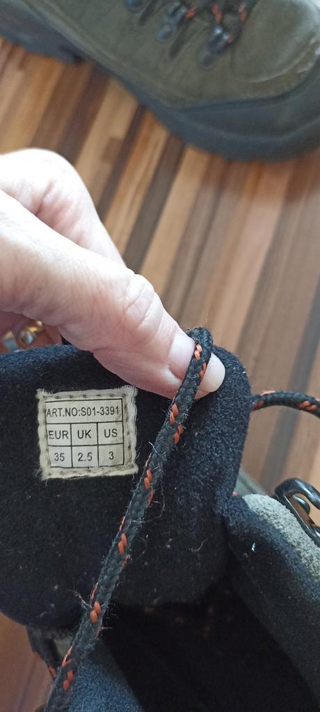 Teplé turistické topánky, 35