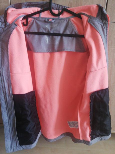 Shoftschellová bundička s-m, c&a,176