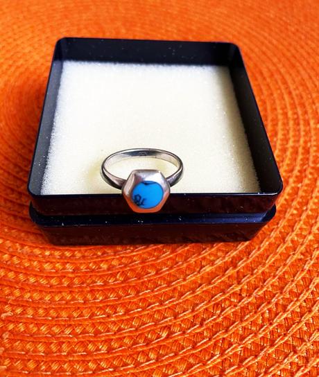 Strieborný prsteň s tyrkenitom,