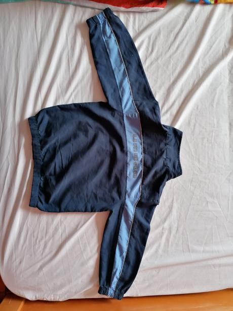 Prechodná vetrovka, umbro,116