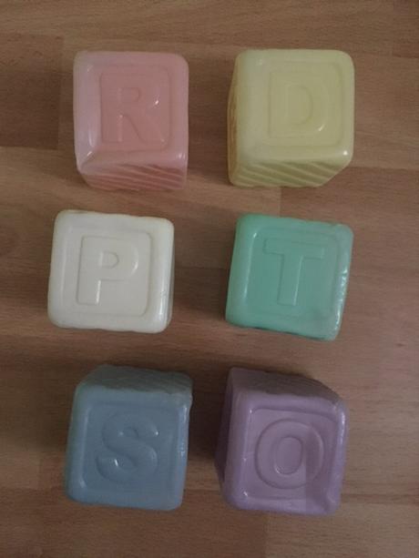 Farebné duté kocky,