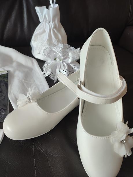 Šaty na 1.sv. prijímanie, 152