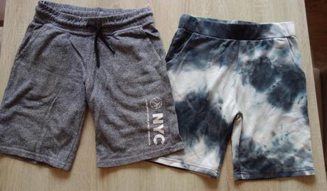 2 ks šortky, c&a,134