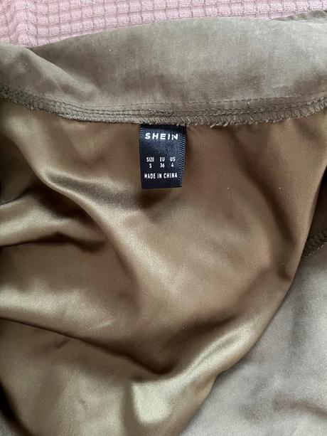 Tenký dlhý kabát, s