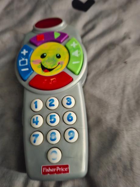 Knižky ,telefóny, hračky, 