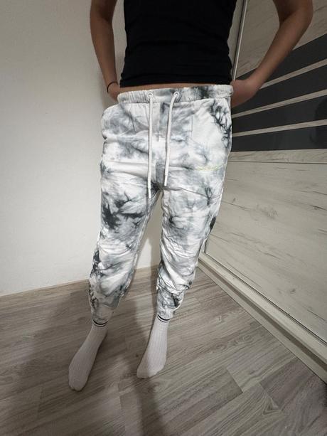 Tepláky bershka, bershka,s