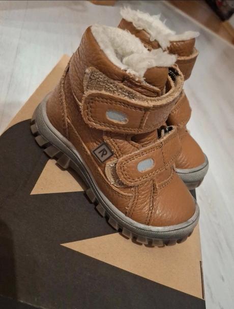 Rak kvalitne cizmy, rak,21