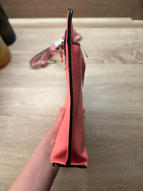Nova listova kabelka, deichmann