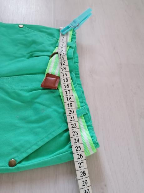 Krásne bavlnené nohavice, 92