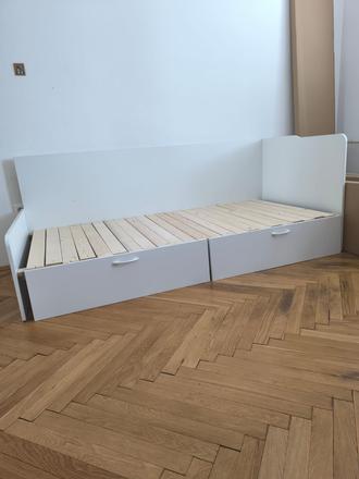 Drevená posteľ, šírka (cm): 95,dĺžka (cm): 200