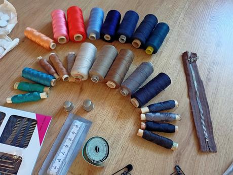 Potreby na šitie, galantéria, 