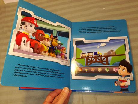 Paw patrol my busy book, 