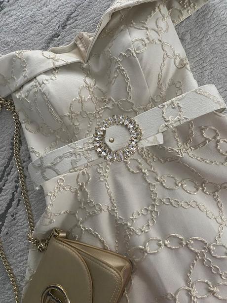 Šaty na každú príležitosť, 38