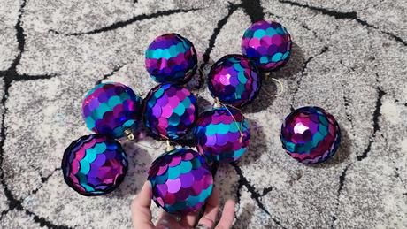 Šupinate vianocne gule,