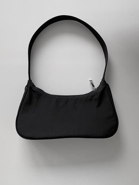 Asos malá čierna nylonová kabelka na plece/rameno, 