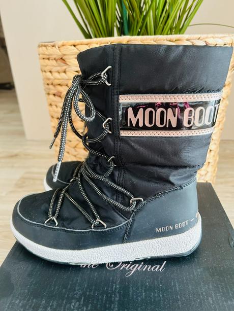 Krásne detské snehule značky moon boot, pc 130 eur, 33