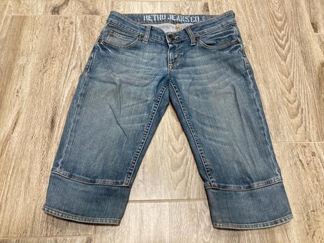 Dámské riflové kráťasy, 28