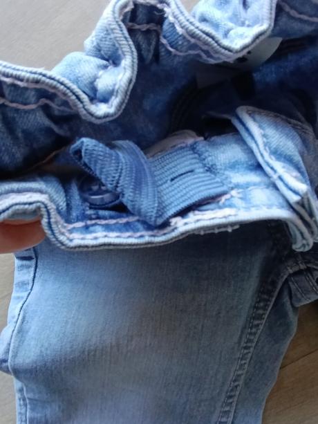 Dievčenské rifle, palomino,122