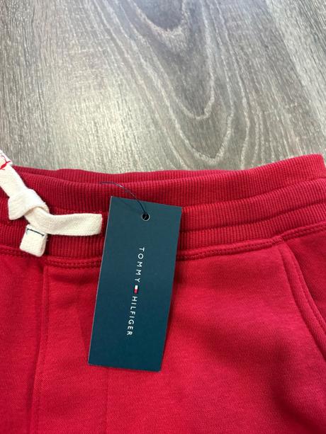 Tommy hilfiger nove detske teplaky na 10-12 rokov, tommy hilfiger,140