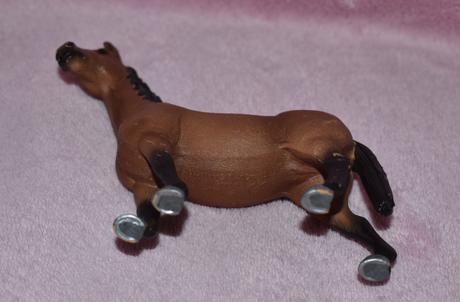 Schleich koníky poškodené,