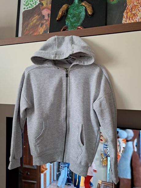 Mikina šedá reserved 140-146, reserved,140