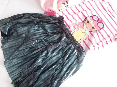 Lesklá sukňa skladana, pepco,140