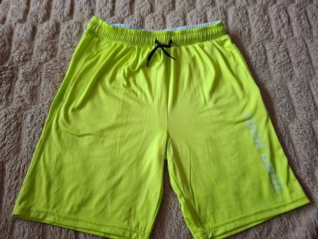 Chlapčensé bermudy, 158