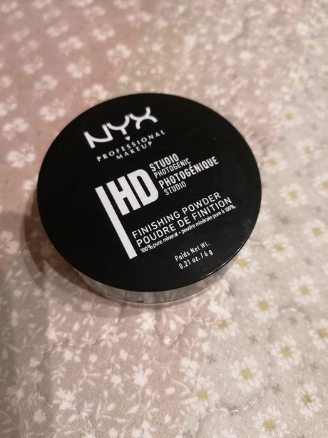 Transparentný sypký púder nyx, 