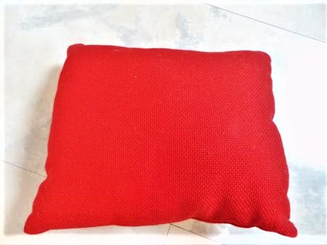 Praktické ihelničky 2 ks,