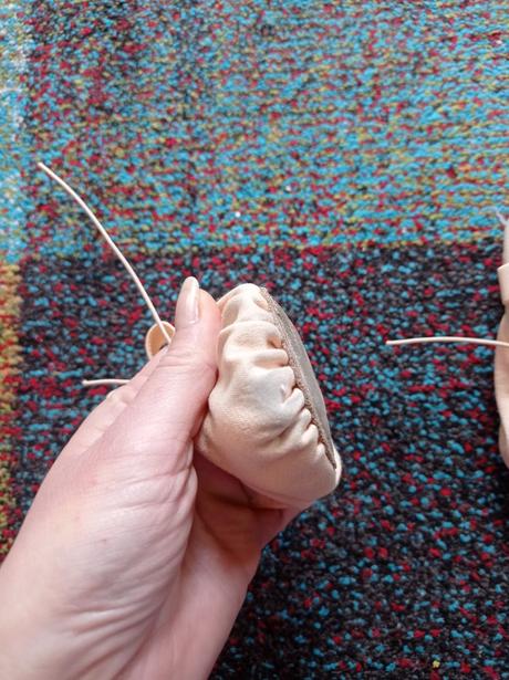 Tanečné topánky, 32