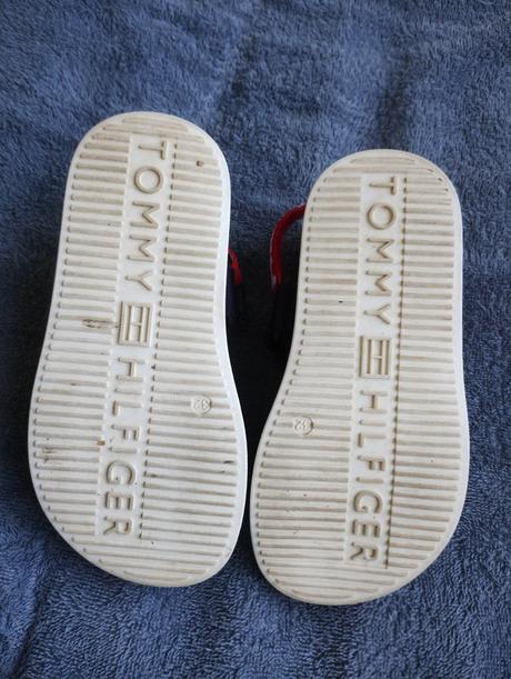 Sandále, tommy hilfiger,32
