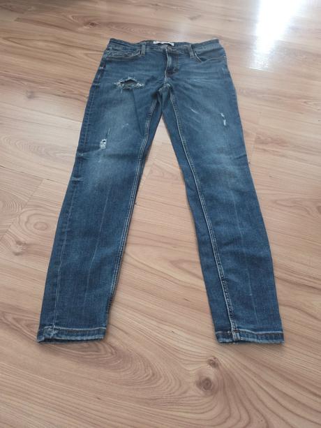 Džínsy, stradivarius,40