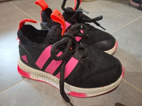 Krásne tenisky adidas (top stav), adidas,26