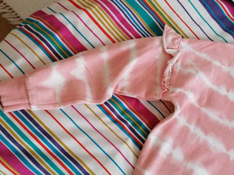 Predĺžená mikina s volánikmi, f&f,134