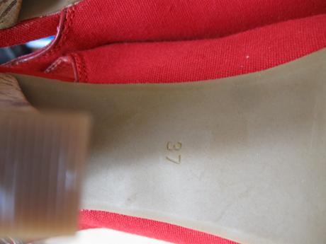 Dámske červené sandále, výška opätku 10,5 cm, 37