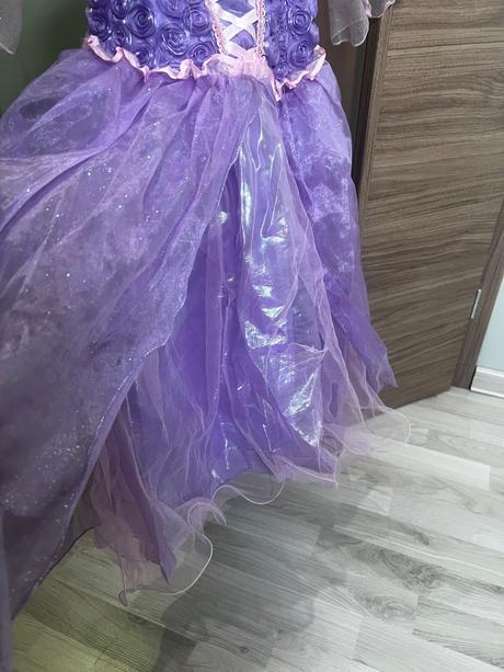 Sofia prvá kostym a pexeso, 