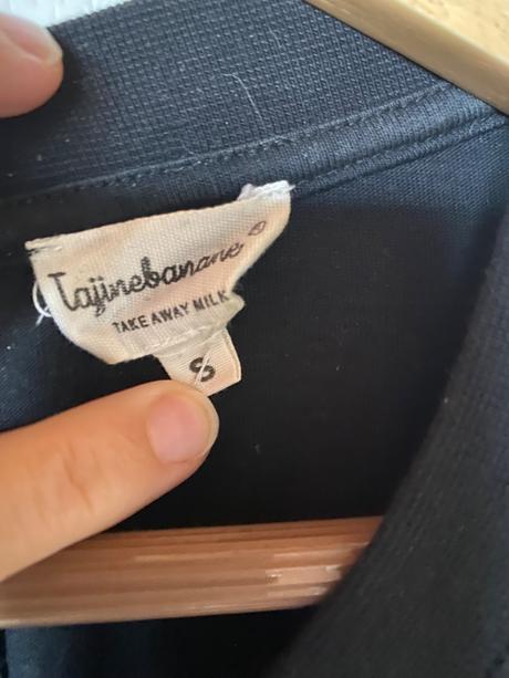 Overal na dojčenie tajine banane v. s, s