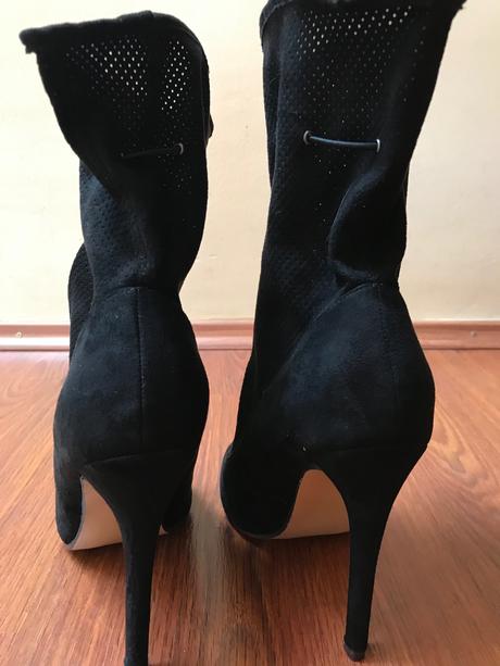 Cierne cizmicky kotnicky 38, 38