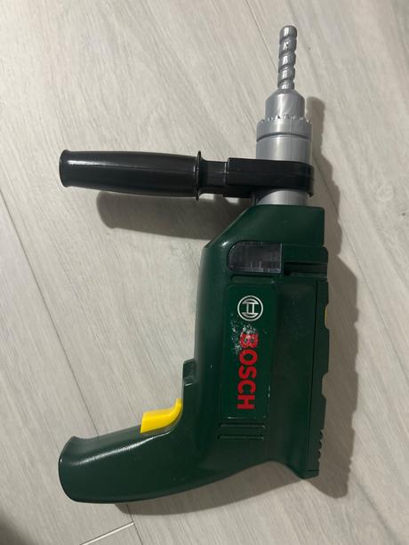 Náradie a vŕtačka klein bosch, 