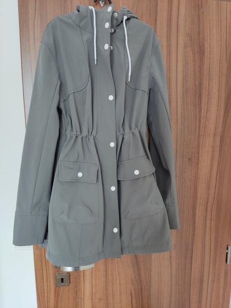 Nosicska materska bunda, bonprix,38