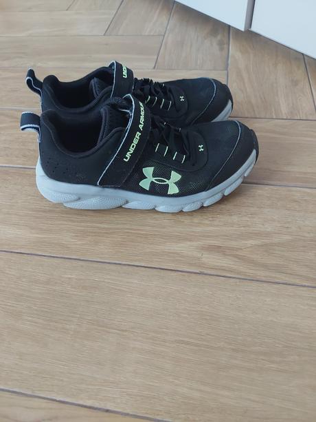 Botasky, under armour,32