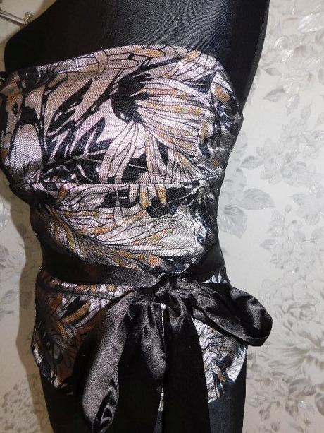 Luxusny velmi pekny korzetovy top, 36