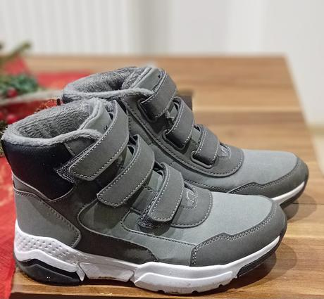 Prechodné topánky v.35, 35