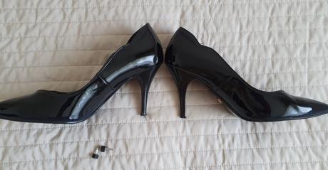 Krásne lakované lodičky, 38