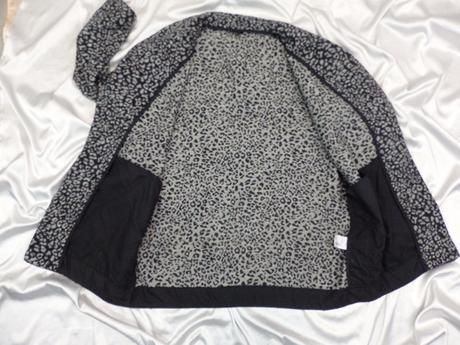 Kvalitný prechodný kabátik, 40