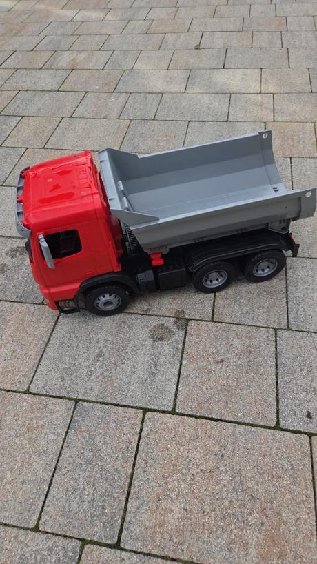 Predam auto vyklapacie, 